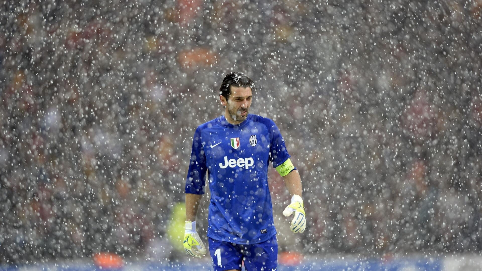 _海底水上漫步:探索海底奇观的运动体验_,海底景观视频