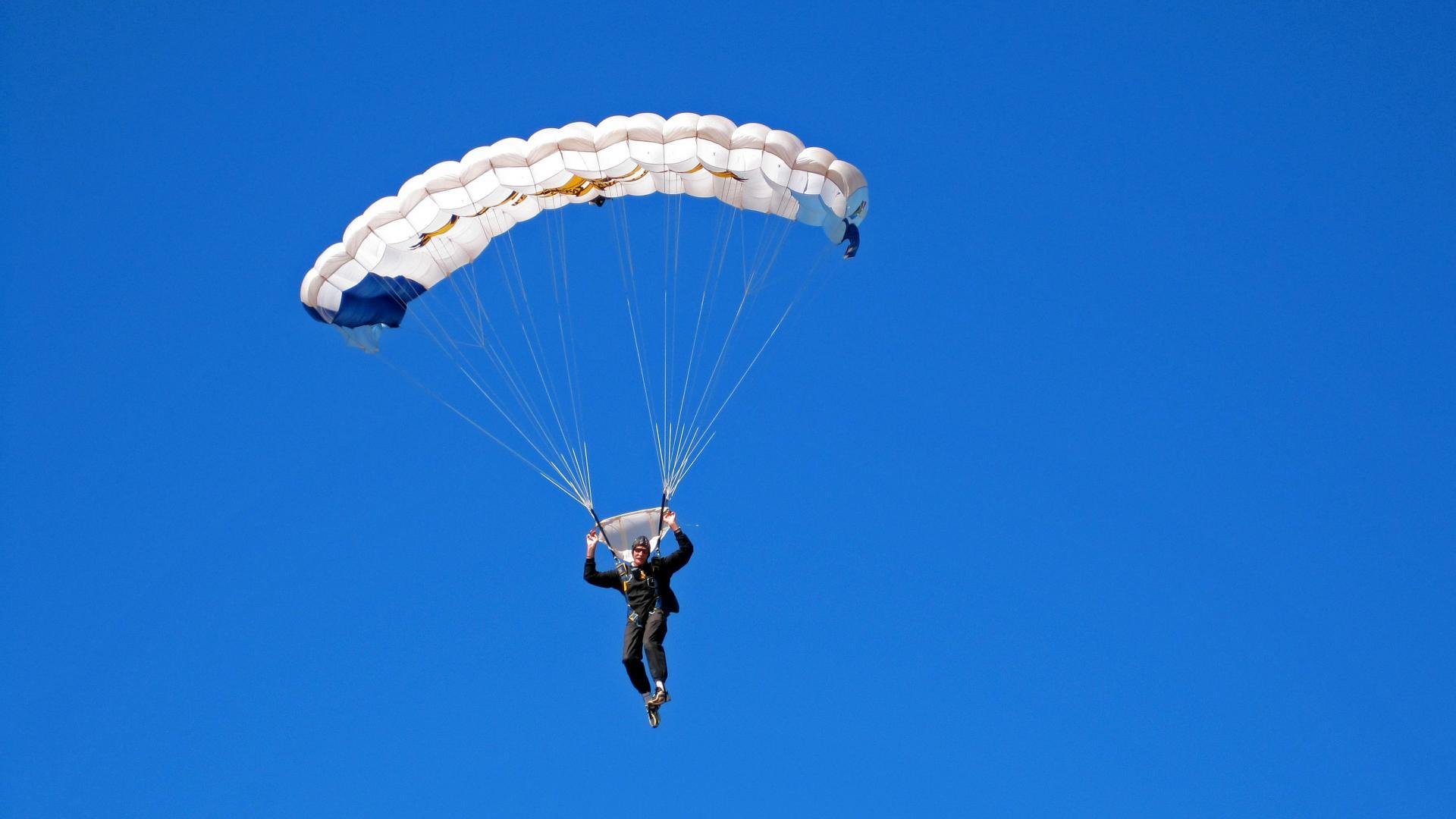 九游APP官网-野外定向越野赛：探索自然的极限挑战，户外定向越野